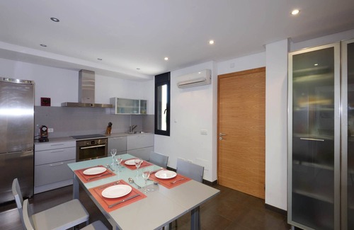 Urbanizacion Mont Ferrutx Villa | House special for families and friends to 100 mt. of the sea.
