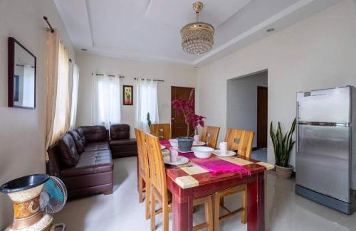 Silang Junction North Villa | House Staycation Tagaytay