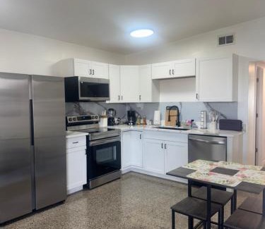 Pinecrest West Park House | House suite 7
