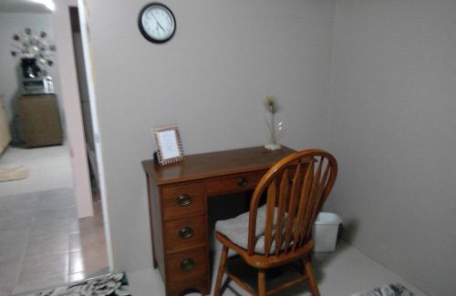 Falls City House | House Suite