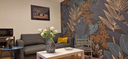 Arcueil Apartment | House - Sunlit haven with outdoor terrace, garage and metro 14, RER B
