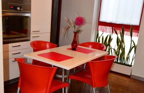 Sao Pedro House | House T2 with excellent views, located in the historical center of Funchal.