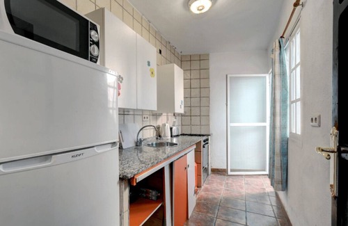 Juzcar House | House that is located in the only blue town, in an area full of nature.