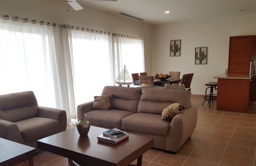 La Paz House | House @ the most exclusive resort in La Paz.