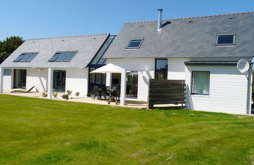 Plouescat Villa | House/Villa - Plouescat