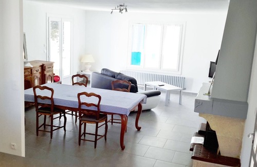 Saint-Pierre-d'Oleron House | house with garden redone, private road, near sea and city center