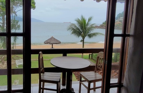 Frade House | House with 5 rooms on the beach