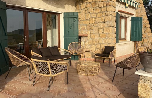 Isolella Villa | House with a beautiful view, facing the sea, confidential beach 30 metres away
