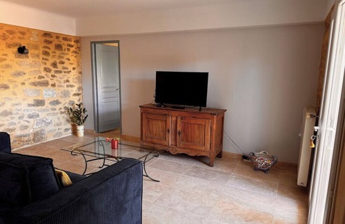 Sauveterre House | House with a view of Mont Ventoux, Sauveterre