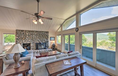 Jackson House | House with Balcony about 5 Mi to Cranmore Resort!