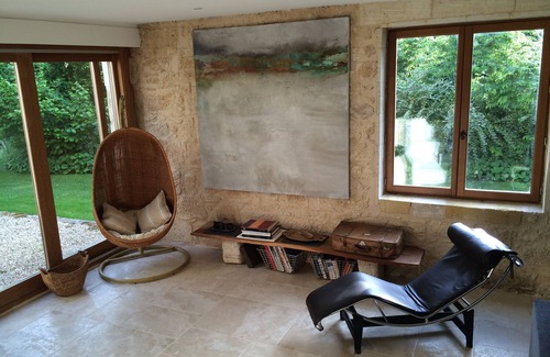 Naujan-et-Postiac House | House with character and award winning swimming pool