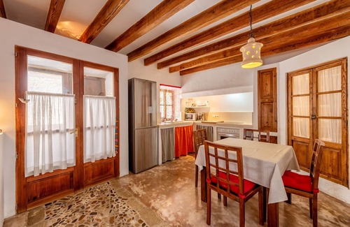Arta House | HOUSE WITH CHARM AND PARKING IN THE CENTER OF ARTÁ, SMALL POOL AND SOLARIUM
