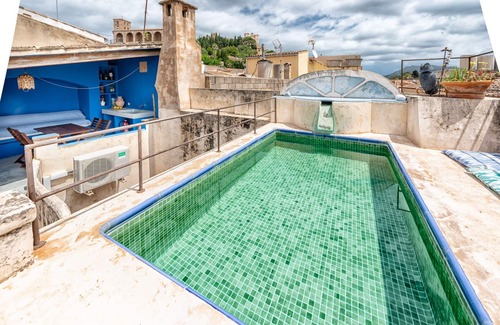 Arta House | HOUSE WITH CHARM AND PARKING IN THE CENTER OF ARTÁ, SMALL POOL AND SOLARIUM
