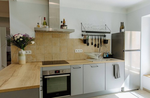 Chateauneuf-du-Pape House | House with Terrace, in the heart of Châteauneuf-du-pape Village