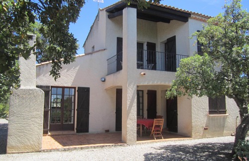 La Londe-les-Maures House | House with garden and swimming pool near to the sea