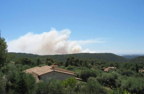 Tourrettes-sur-Loup Villa | House with character, olive field and sea view . 4/5persons, private garden and pool . fitness room and pool house .