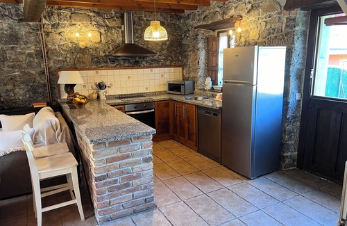 Cangas de Onis Cottage | House with garden and barbecue in the heart of Cangas de Onis, pets allowed.
