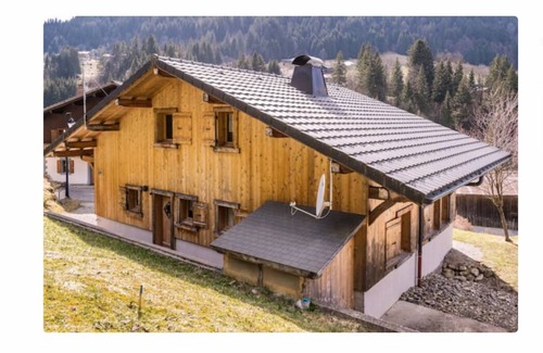 Morzine Ski Chalet | House with garden