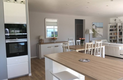 Crach House | HOUSE WITH HEATED POOL NEAR TRINITE/SEA