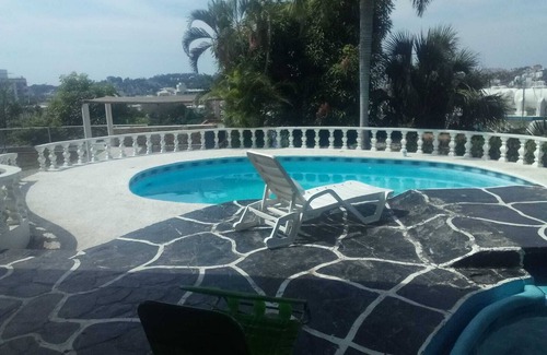 Caleta House | House with incredible ocean view and pool
