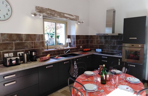 Thezac House | House with large garden and private Jacuzzi. Site classified Natura2000 for its flora