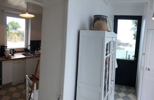 Coatroual House | House with many sea views. Private access to the beach