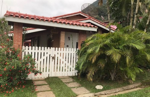 Lagoinha Condo | House with pool and gourmet area in condominium