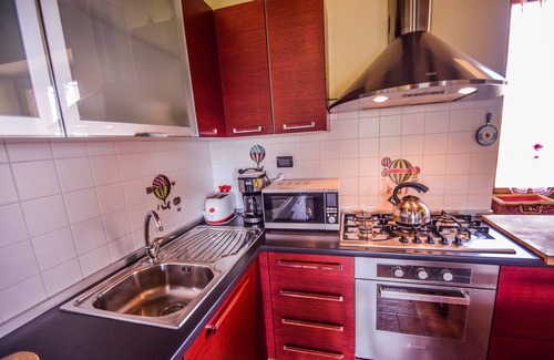 Avigliano Umbrio House | House with private pool/garden 5 km from village. Quiet street & panoramic views