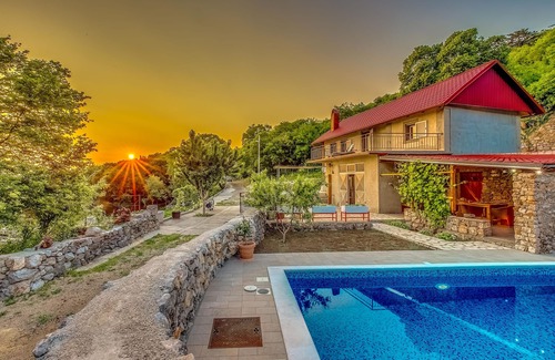 Novi Vinodolski House | House with sea views in its own valley with an ecological garden