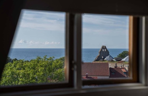 Innerstaden House | House with sea view inside the walls