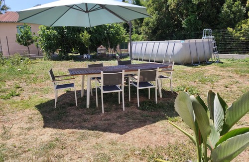 Sollies-Ville House | House with swimming pool in quiet countryside close to beaches