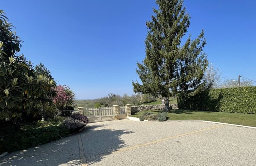 Quinsac House | House with swimming pool 15 minutes from Bordeaux