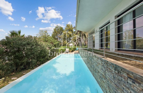 California - Pezou House | House with swimming pool and sea view in Cannes Californie.