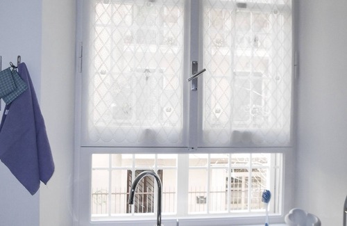 Gianicolo Apartment | House with terrace near Trastevere Station - Accommodation "The Pomegranate"