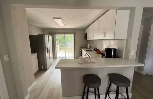 Tampa House | House with unique style 3/2 Near Raymond Stadium