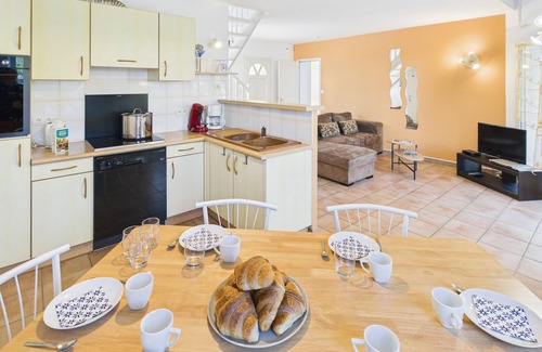 Guilvinec Ski Chalet | House with veranda for 6, 400m from the beach