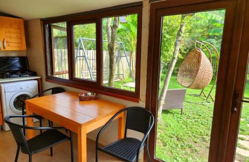 Ureki House | House & Yard Sesil M 110m to beach Kaprovani