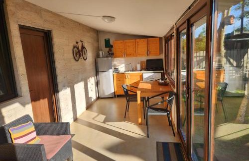 Ureki House | House & Yard Sesil M 110m to beach Kaprovani