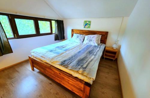 Ureki House | House & Yard Sesil XL 90m to beach