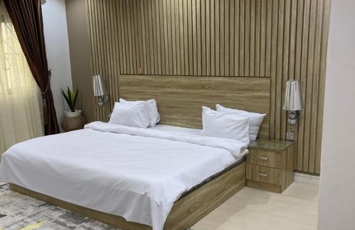 Somolu Apartment | House10 - The Place