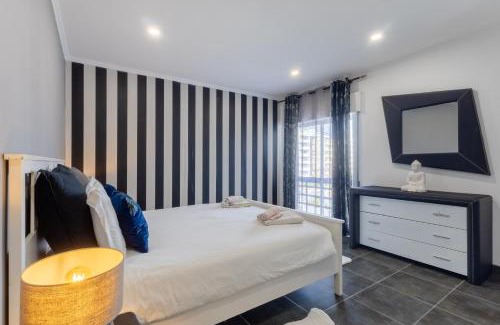 Lagos Apartment | HOUSE4YOU Apartamento Moderno