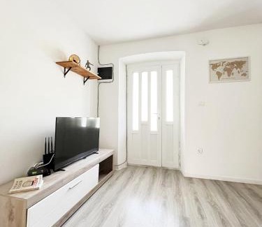 Radanovici Apartment | House9
