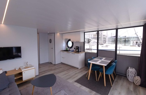Murwik Boat Rental | Houseboat Fjord Meeresbrise with roof terrace in Flensburg