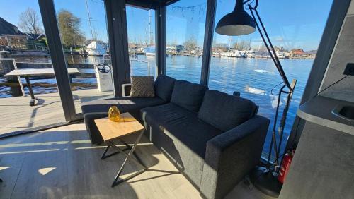 Heeg House | Houseboat Heeg 4 persoons