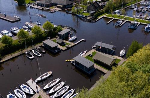 Heeg House | Houseboat Heeg 4 persoons