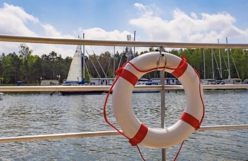 Peenemuende Boat Rental | Houseboat in Peenemuende