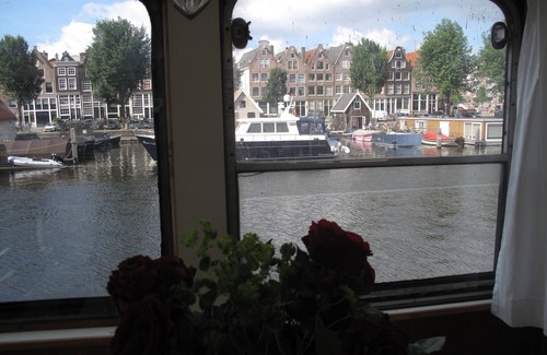 Haarlemmerbuurt Boat Rental | Houseboat Ms. Luctor