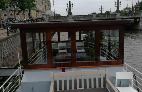 Canal Ring Apartment | houseboat Rose