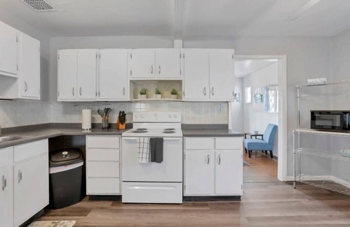 Lincoln Village House | Housepitality - West Side Lodge - 6 BR 2 BA MA