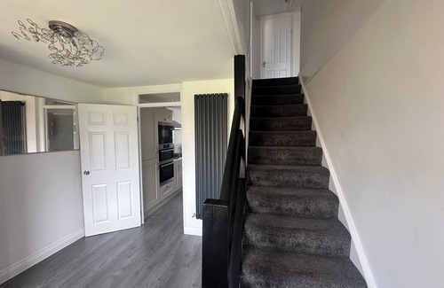 Billingham House | HouseSleeps6-FreeParking-Wifi-Contractors-Garden